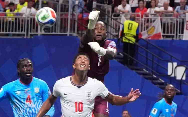 电讯报:FIFA明知刚果门将违规却允许参赛,背后深藏复杂人脉关系